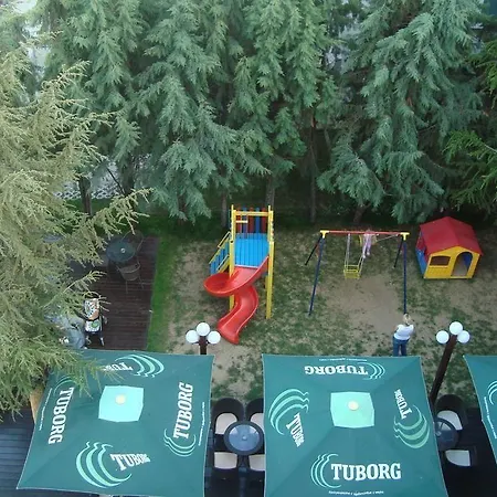 فندق Astra رافدا