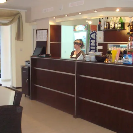 Hotel Astra 2*