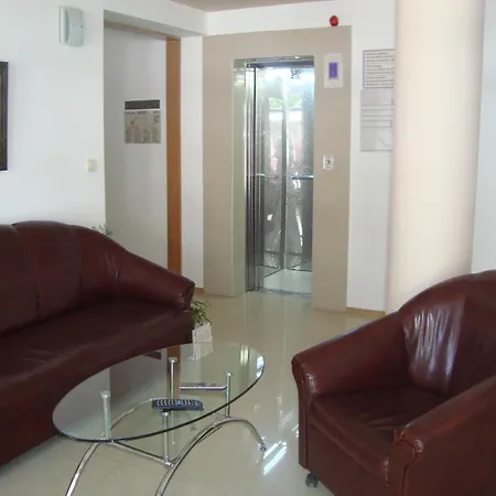 Hotel Astra 2*